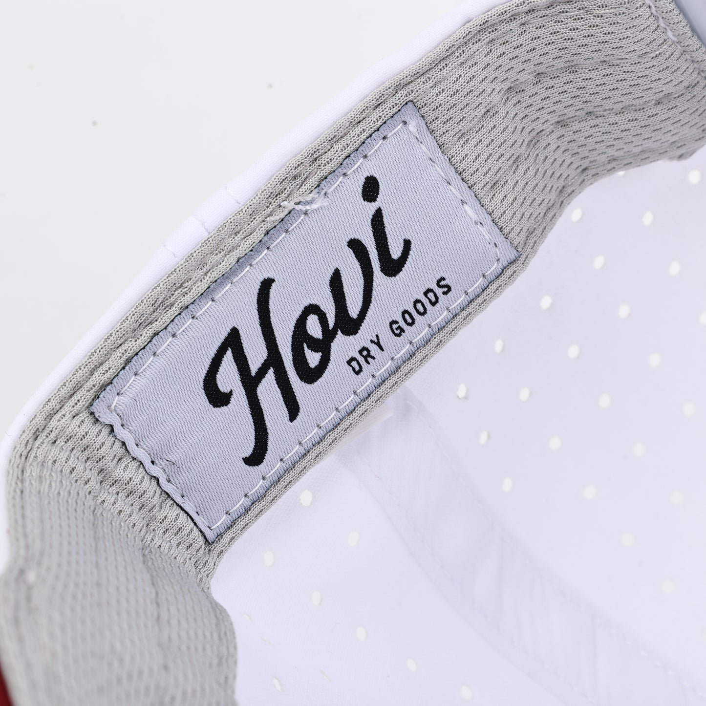 Hovi White/Garnet Performance Hat
