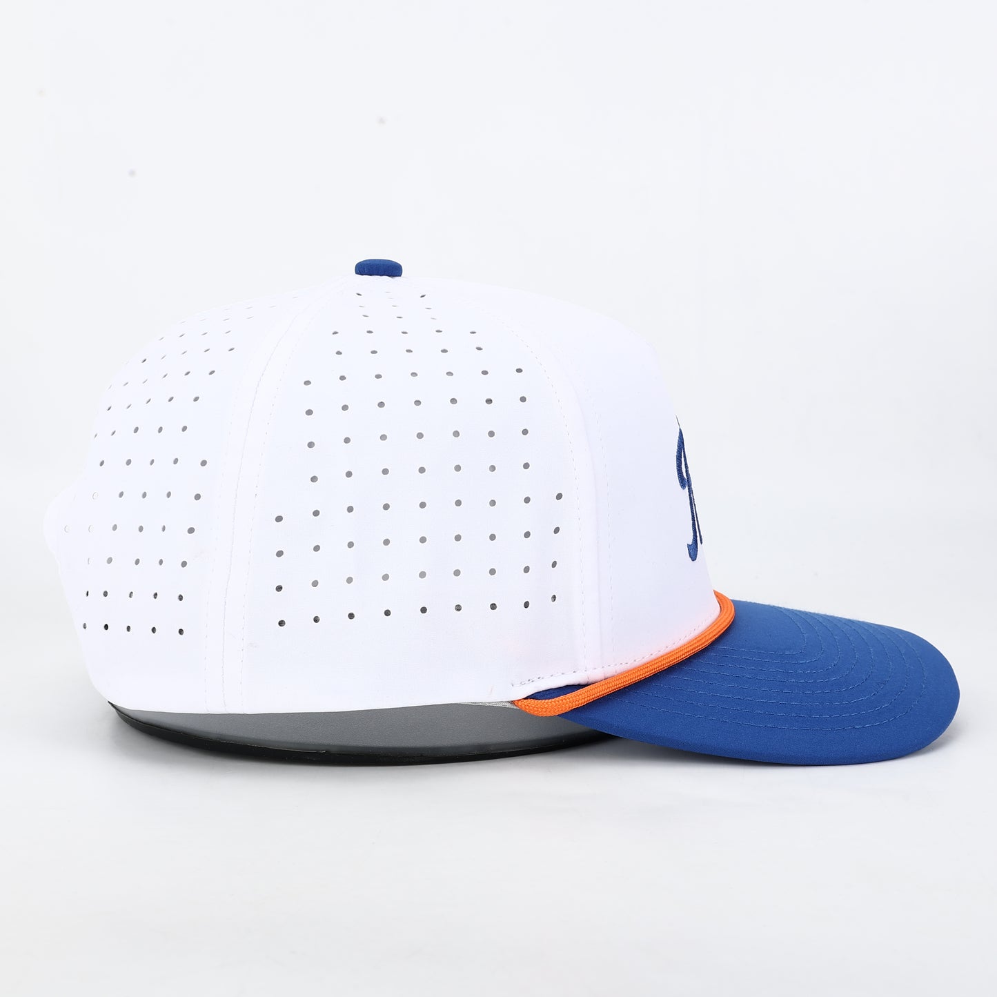 Hovi White/Blue Performance Hat